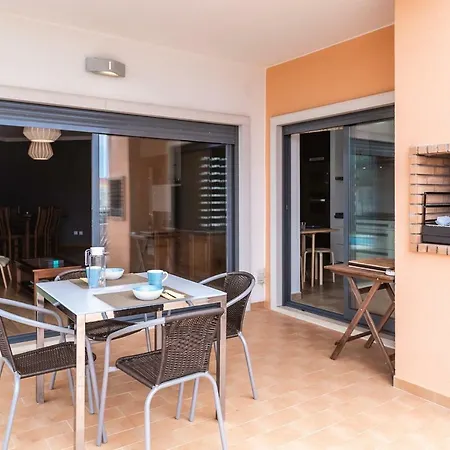 Sonho Eterno アパート マフラ